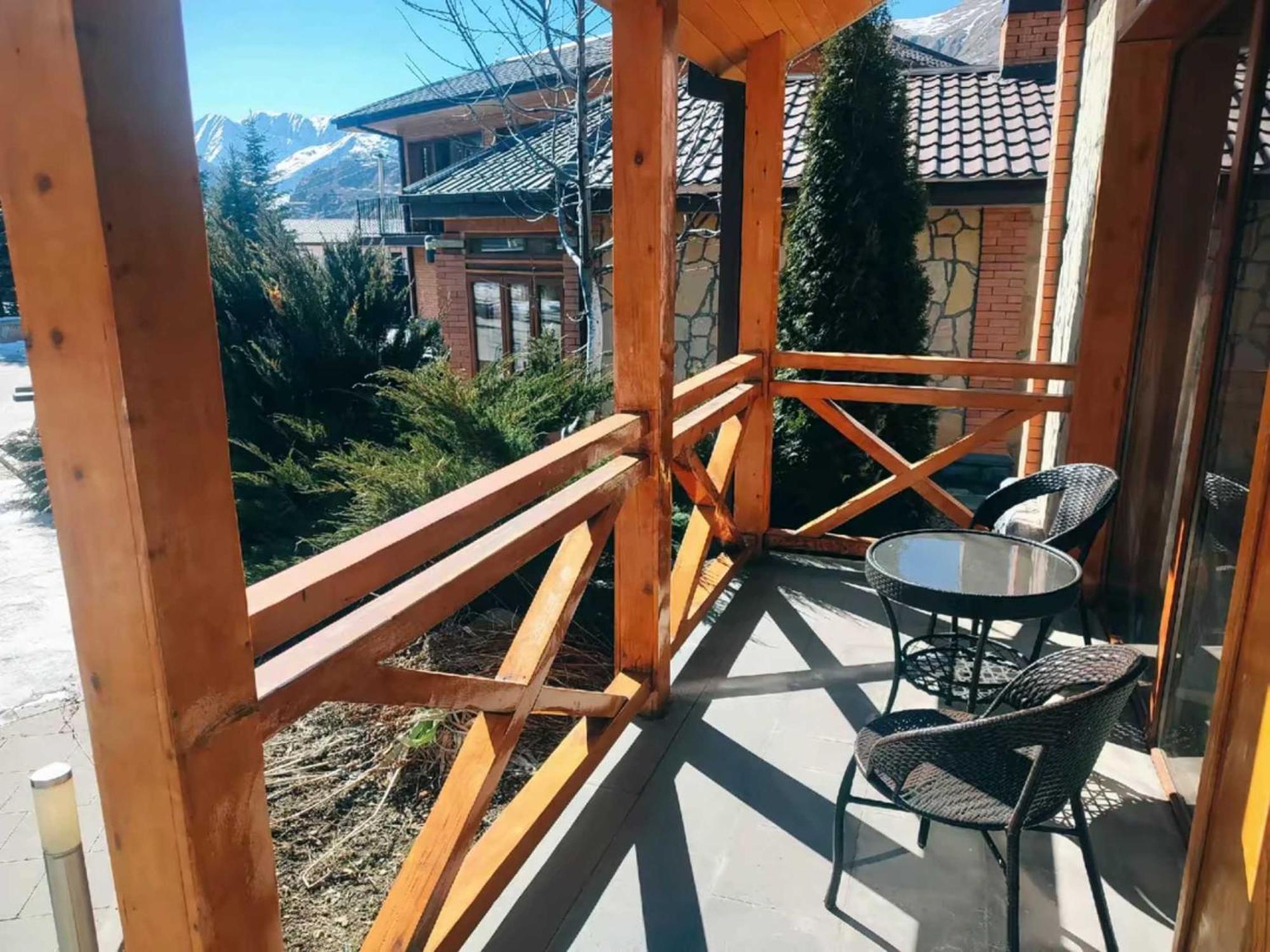 Vardisubani Villa Kasbegi Buitenkant foto