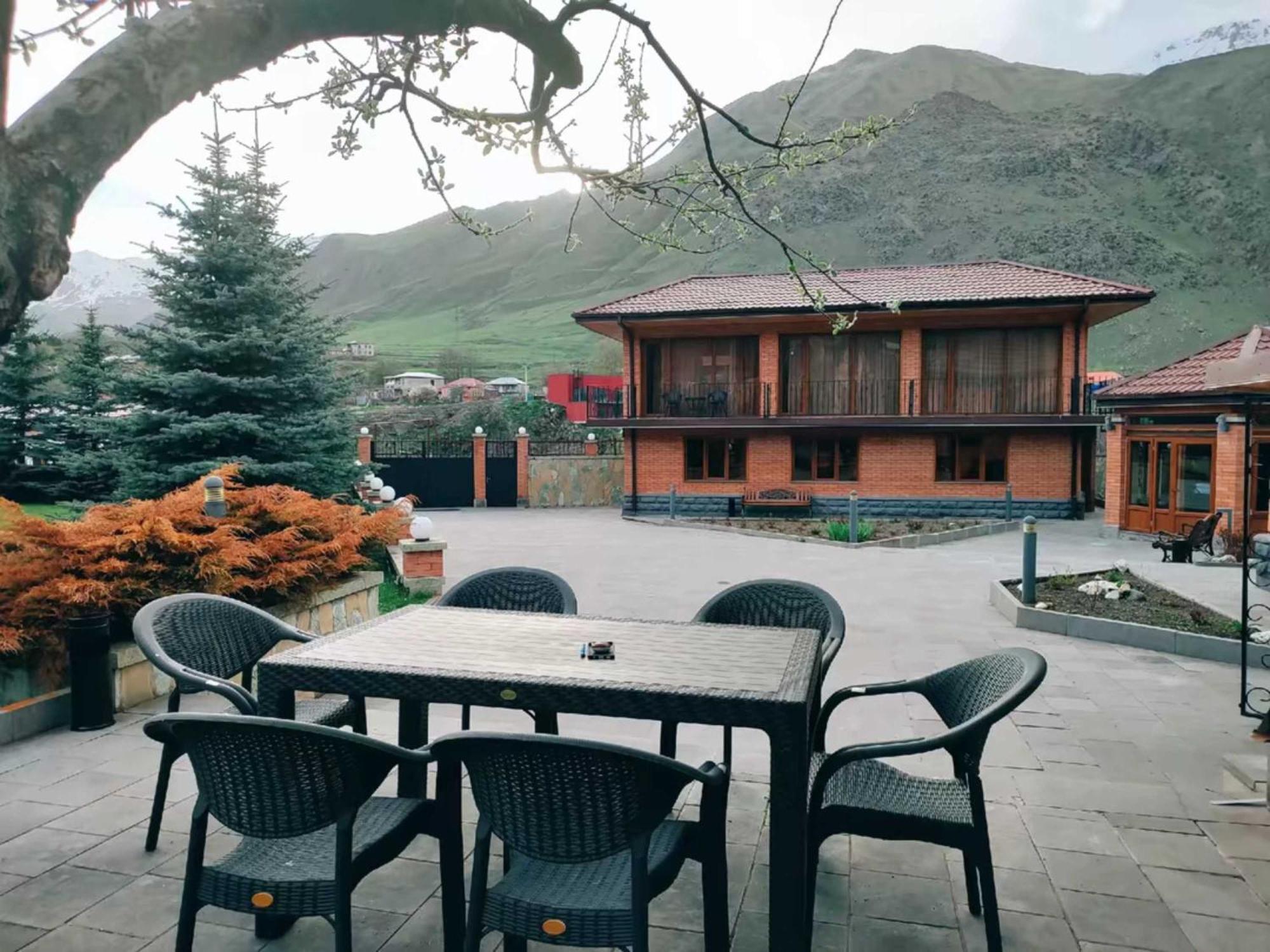 Vardisubani Villa Kasbegi Buitenkant foto