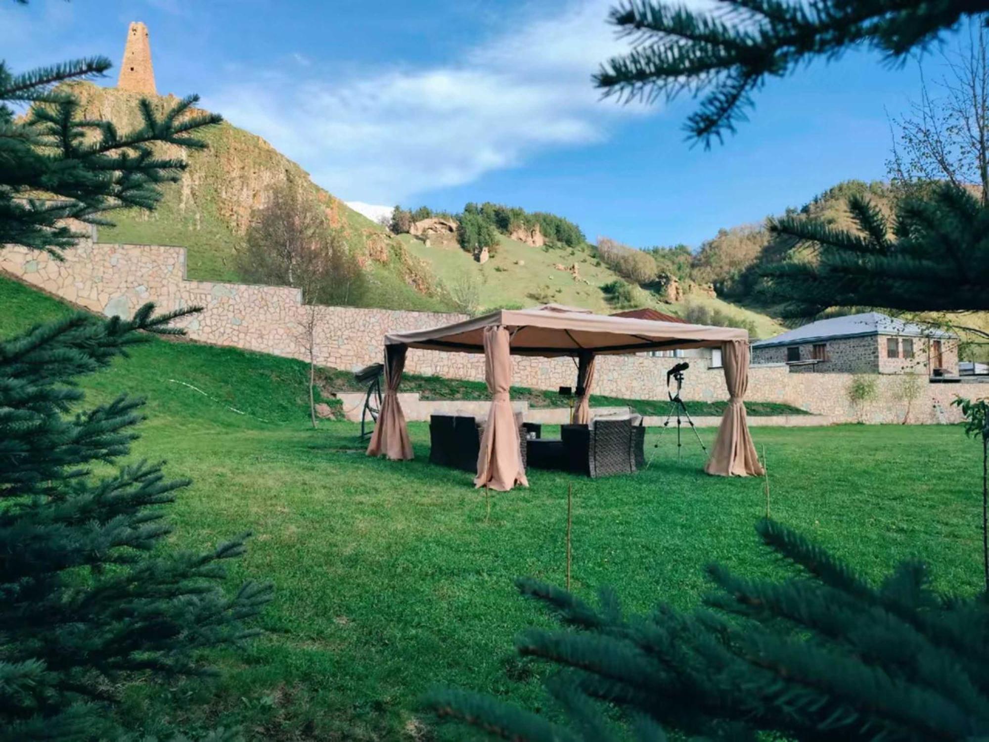 Vardisubani Villa Kasbegi Buitenkant foto
