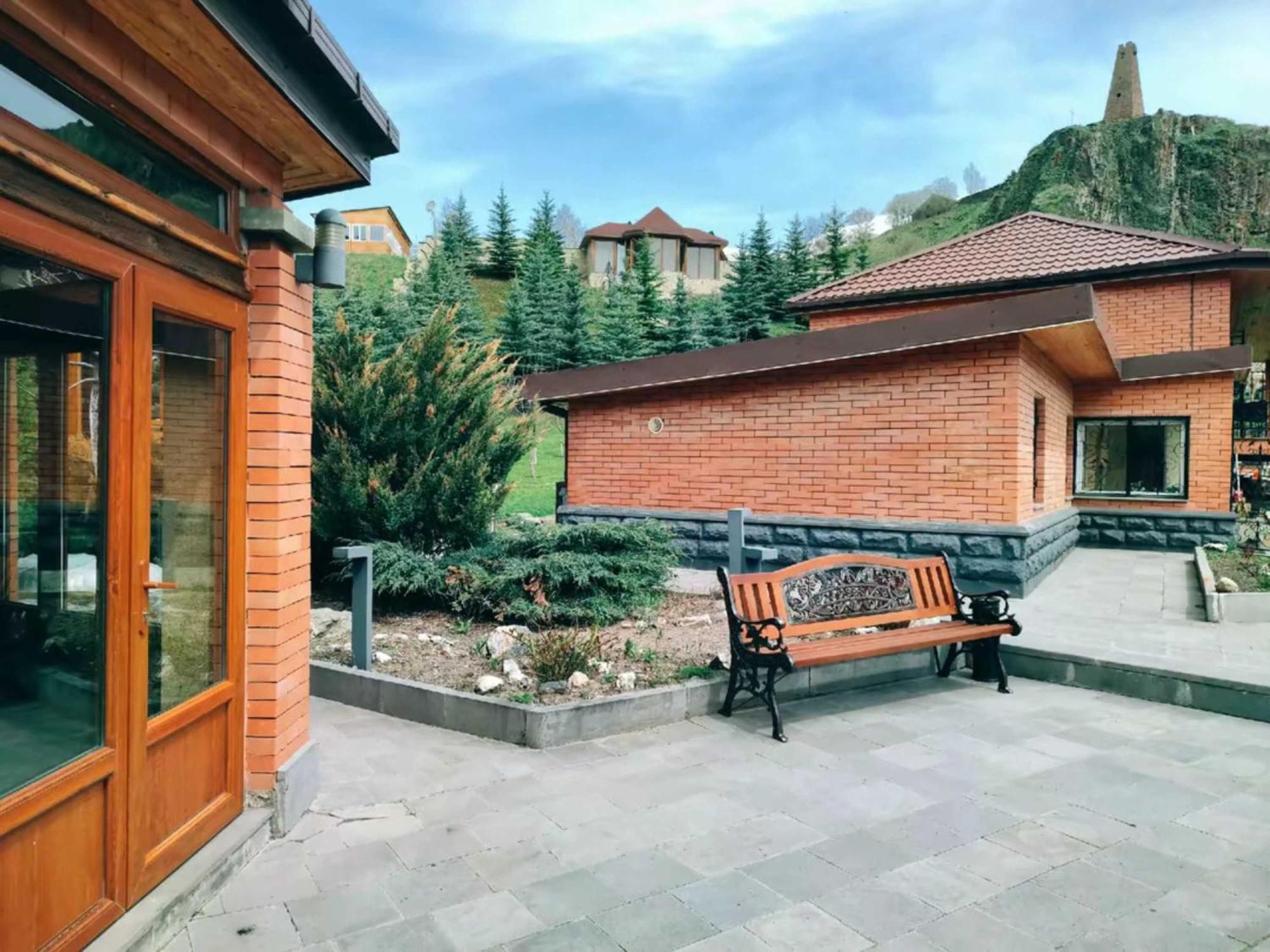 Vardisubani Villa Kasbegi Buitenkant foto